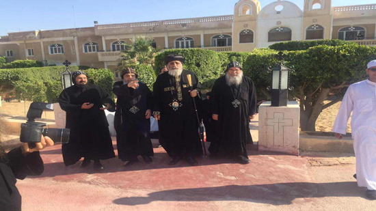 Pope Tawadros perfumes remains of St. Moses the Black