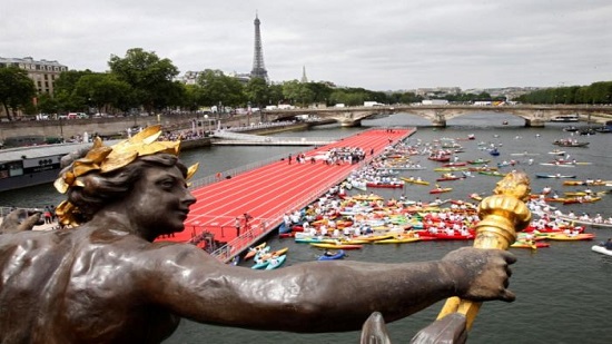 Video: Paris turns into Olympic park as part of push to host 2024 Games