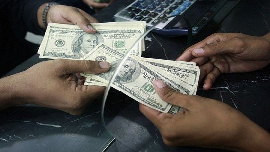 US dollar embarks on new wave of decline against pound, loses 20 piastres in 2 days