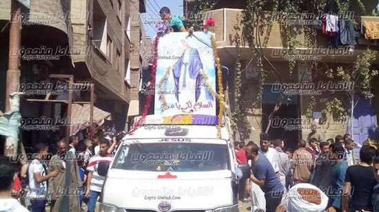 Bayadia village celebrates the Feast of the Virgin on the streets