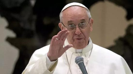 Pope Francis calls on world governments to make migration more secure