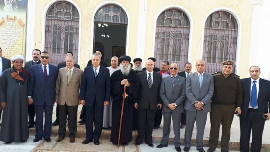 Governor of Qena congratulates the Copts on Christmas