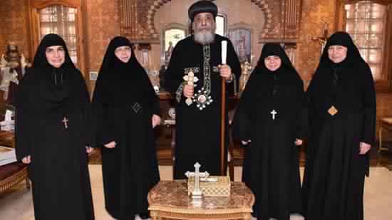Pope Tawadros Receives Coptic heads of nuns’ Monasteries
