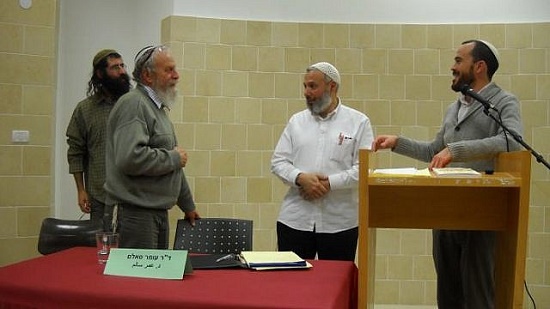 Egyptian Sheikh visits Jewish school and assures: it is time for coexistence