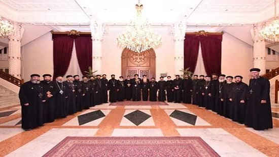 Pope Tawadros meets with priests of Mokattam