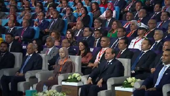 Sisi thanks Egyptian people for their efforts during Youth Conference opening ceremony