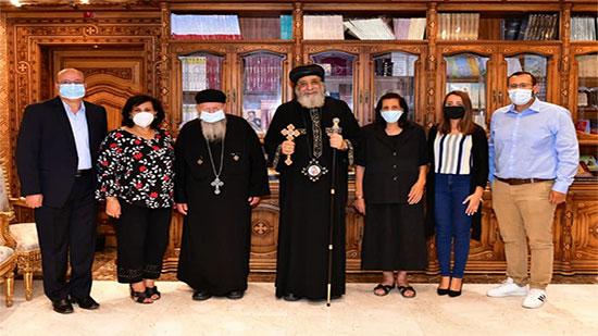 Pope Tawadros receives priest of Archangel in New Jersey