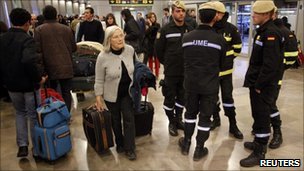 Spain flights paralysed over controllers' strike
