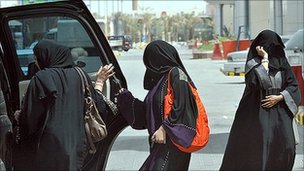 Saudi woman driver's lashing 'overturned by king'
