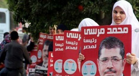 Brotherhood draws on Salafi and Al-Azhar preachers to support Morsy