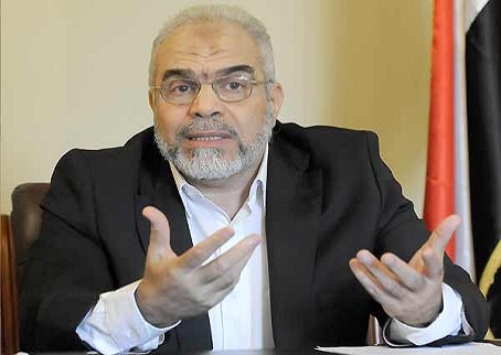 Brotherhood spokesman Ghozlan condemns Shafiq's comments