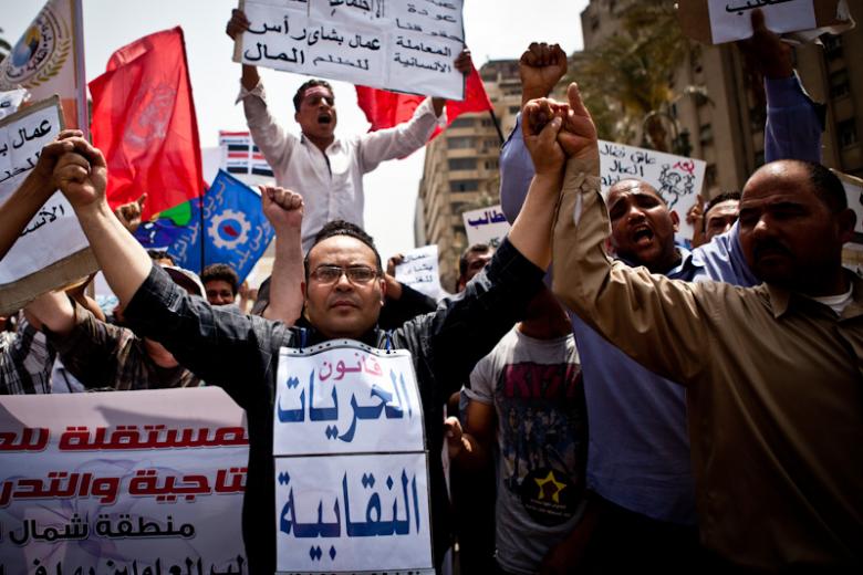 Labor protests outside presidential palace