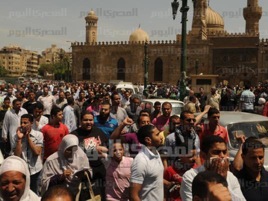 Al-Azhar University students demonstrate in support of Morsy