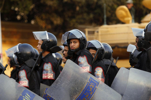Egypt rights groups say constitutional referendum marred by violations