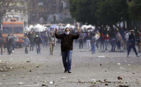 Egypt curfew scaled back as Mursi seeks end to bloodshed
