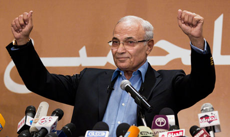 Egyptian prosecution to ask Interpol for arrest of ex-PM Shafiq