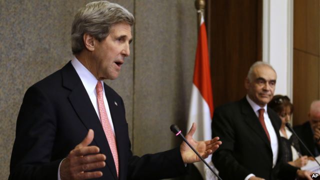 Kerry Meets with Egyptian Officials, Opposition 