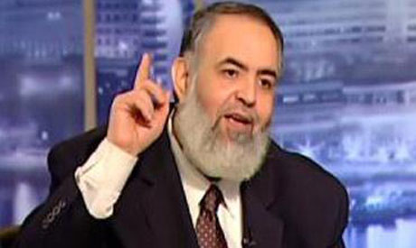 Salafist Abu-Ismail condemns anti-Morsi 'Rebel' campaign 
